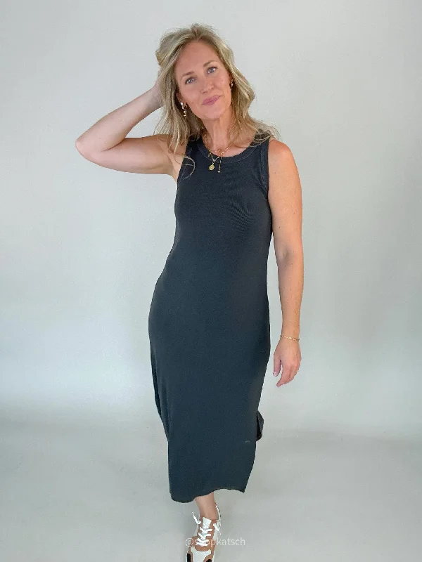 Macey Ribbed Maxi Dress