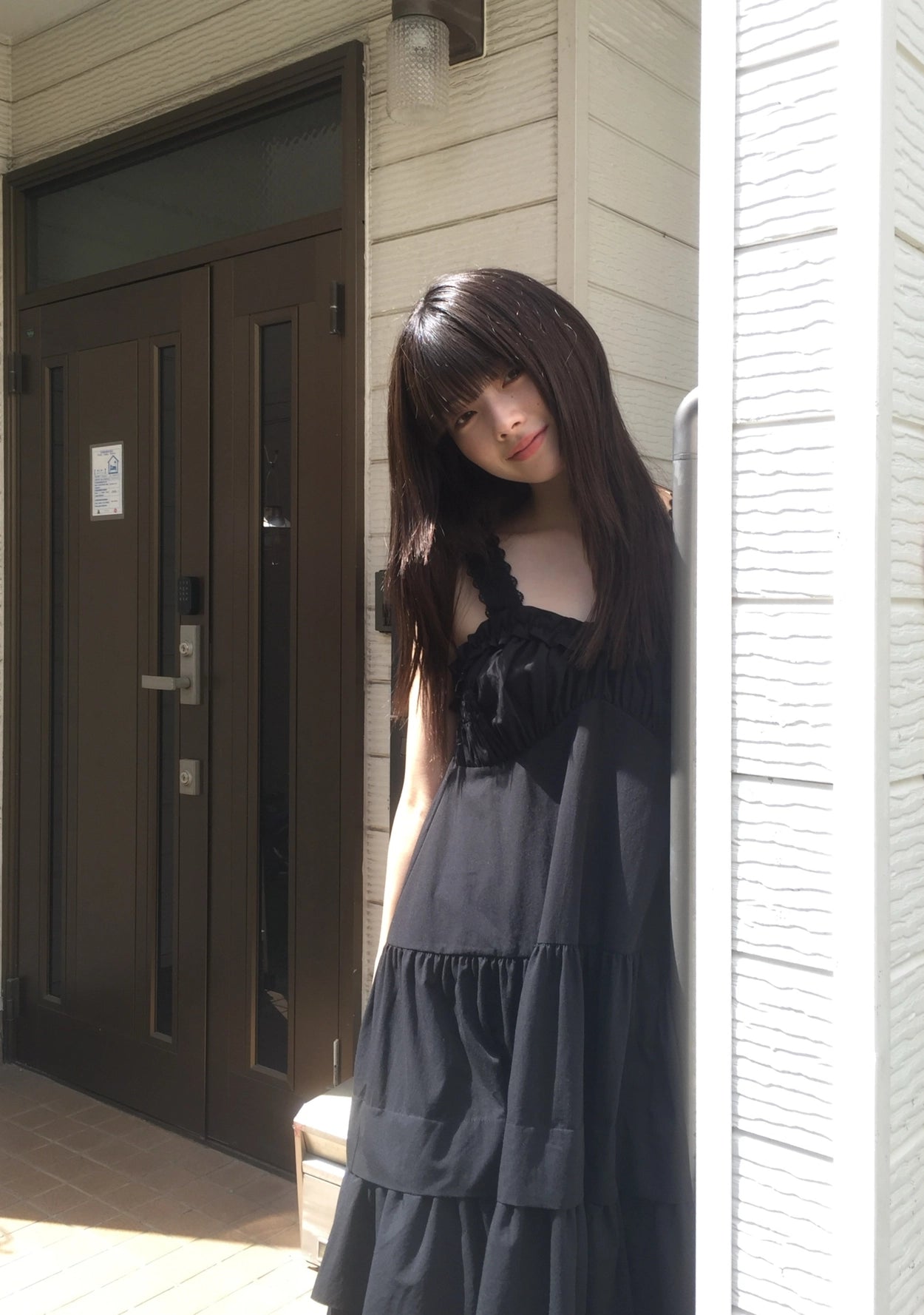 [LO AXUAL] FW 24 LACE STRAP RUFFLE LONG DRESS_BLACK